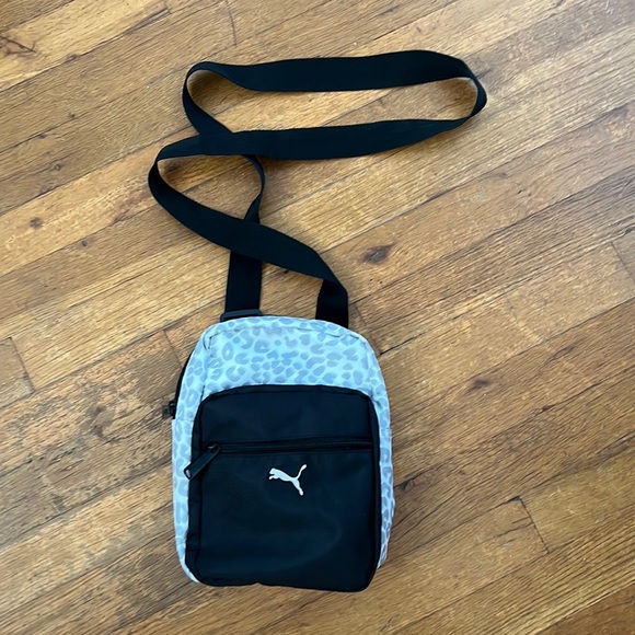 puma man bag